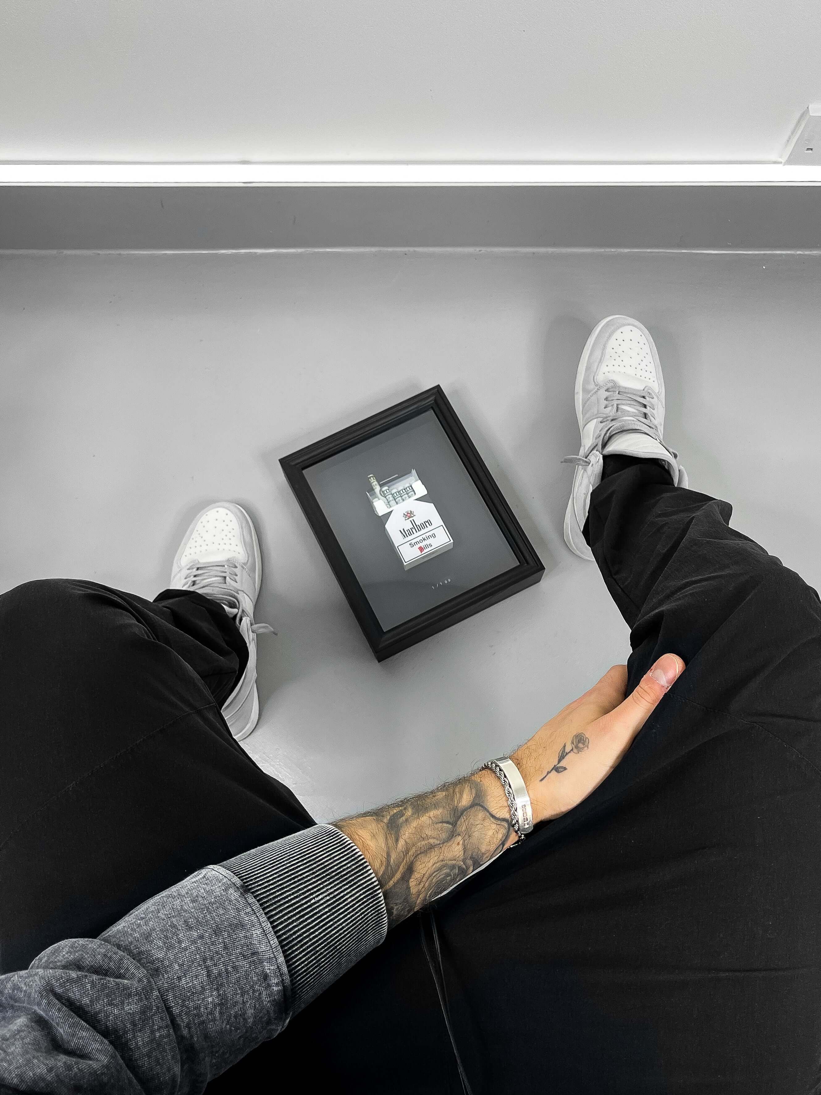 Black USD 'Smoking Bills' Artwork - Image 3