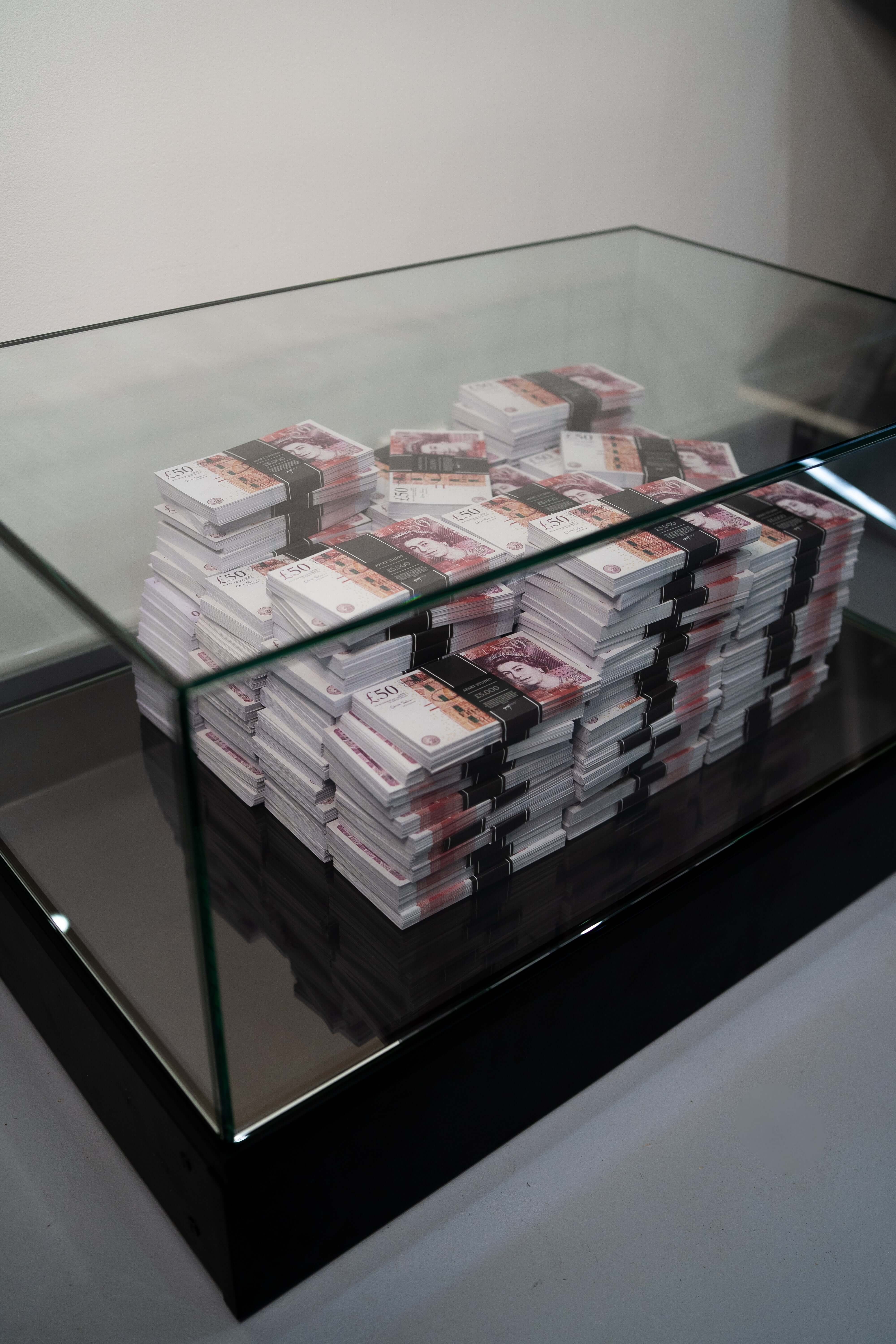 Infinite Money Table - GBP - Image 6